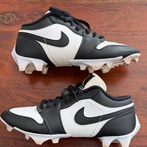 Nike Jordan 1 Vapor Edge Black and White Cleats